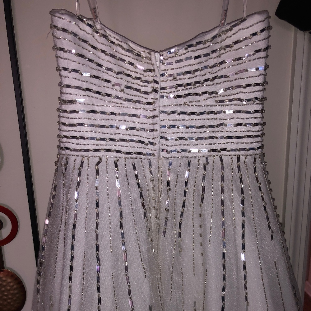 Tony Bowls Dress - Picture 2 of 3
